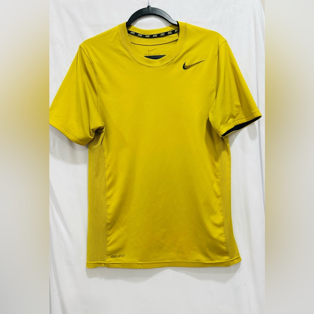 NIKE RUNNING DRI-FIT Medium Men's Polyester Mesh T-Shirt Yellow Black